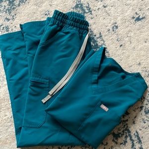 Figs Caribbean Blue Set